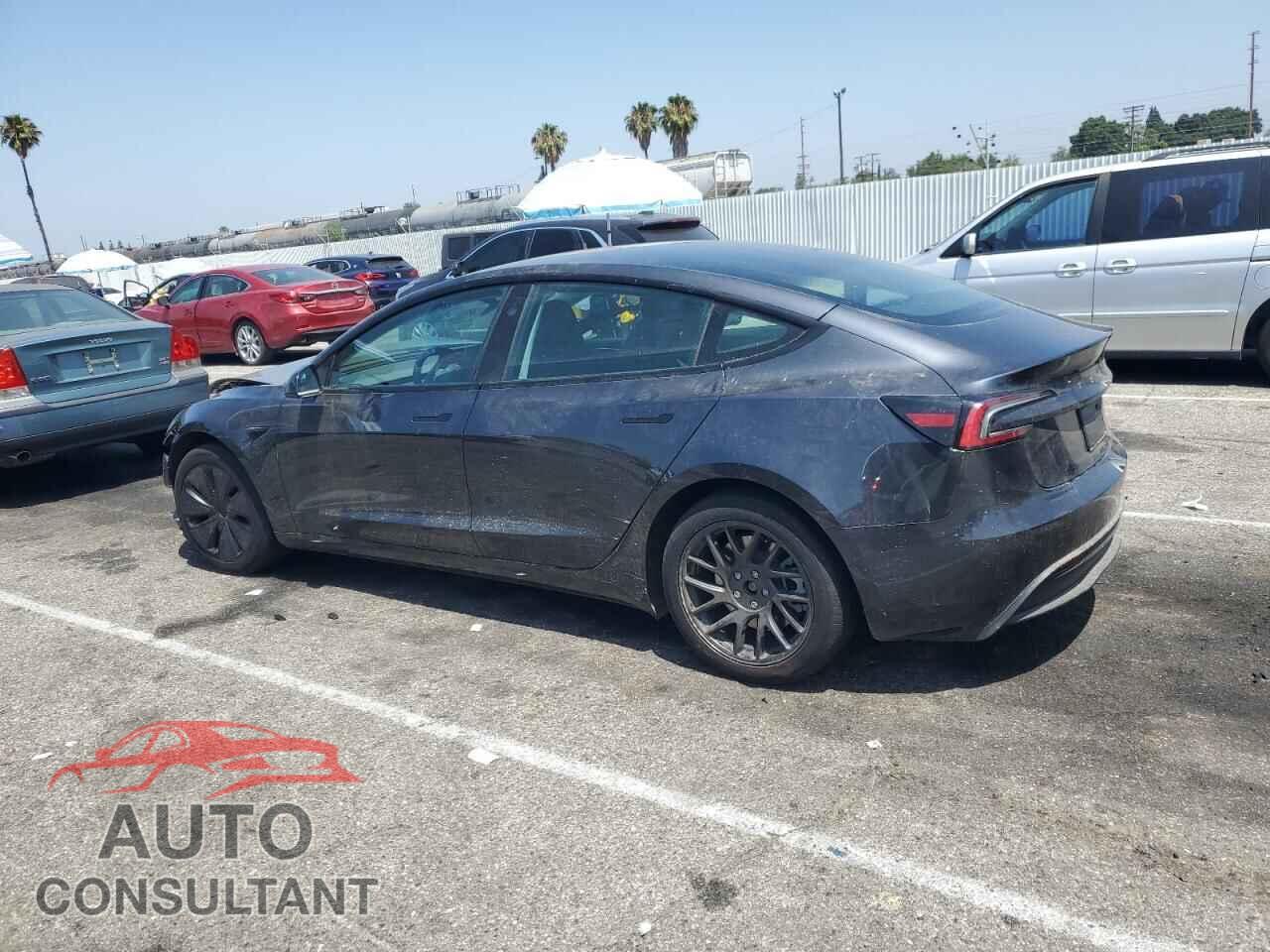 TESLA MODEL 3 2024 - 5YJ3E1EA7RF743355