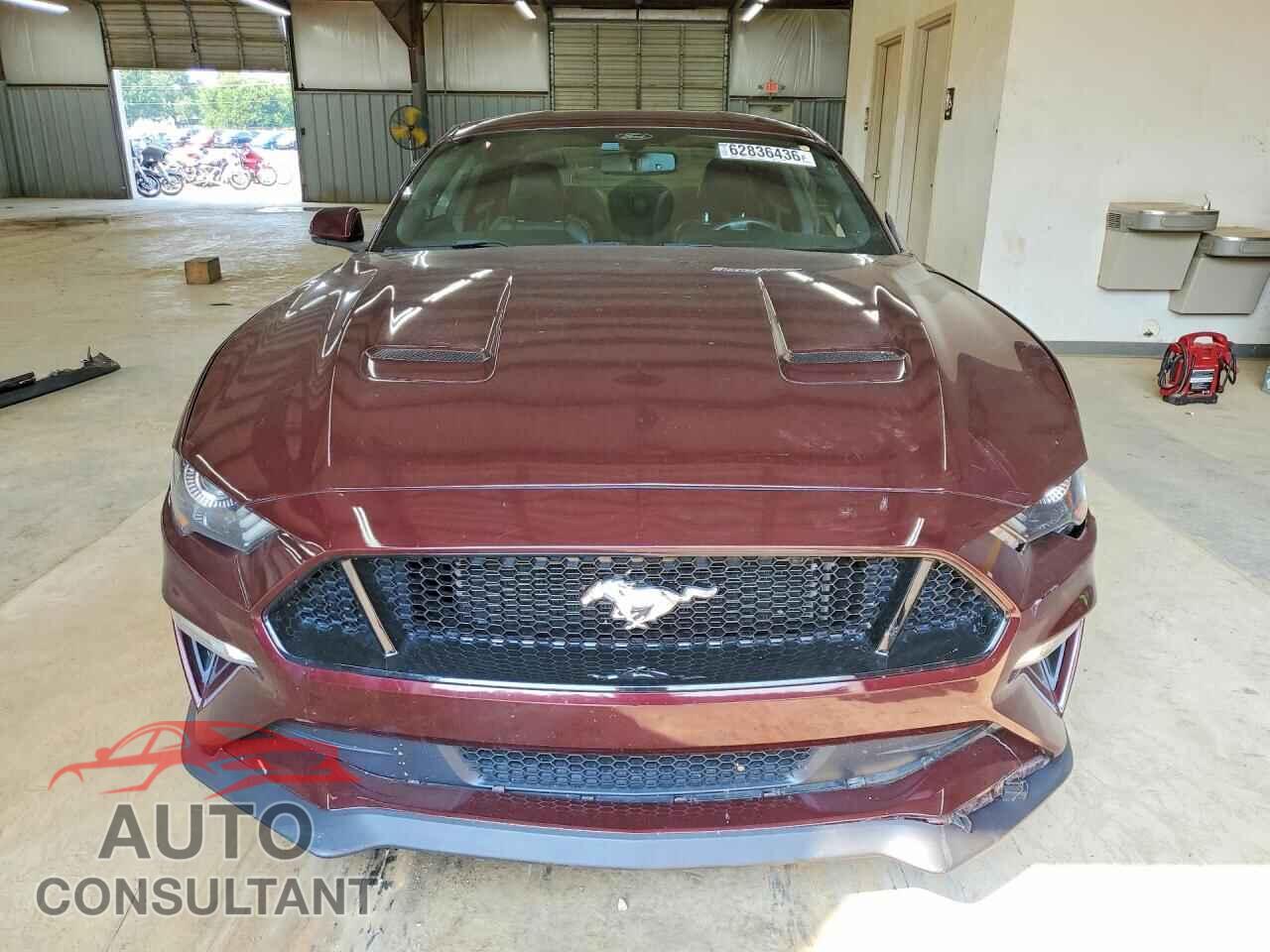 FORD MUSTANG 2018 - 1FA6P8CF3J5127601