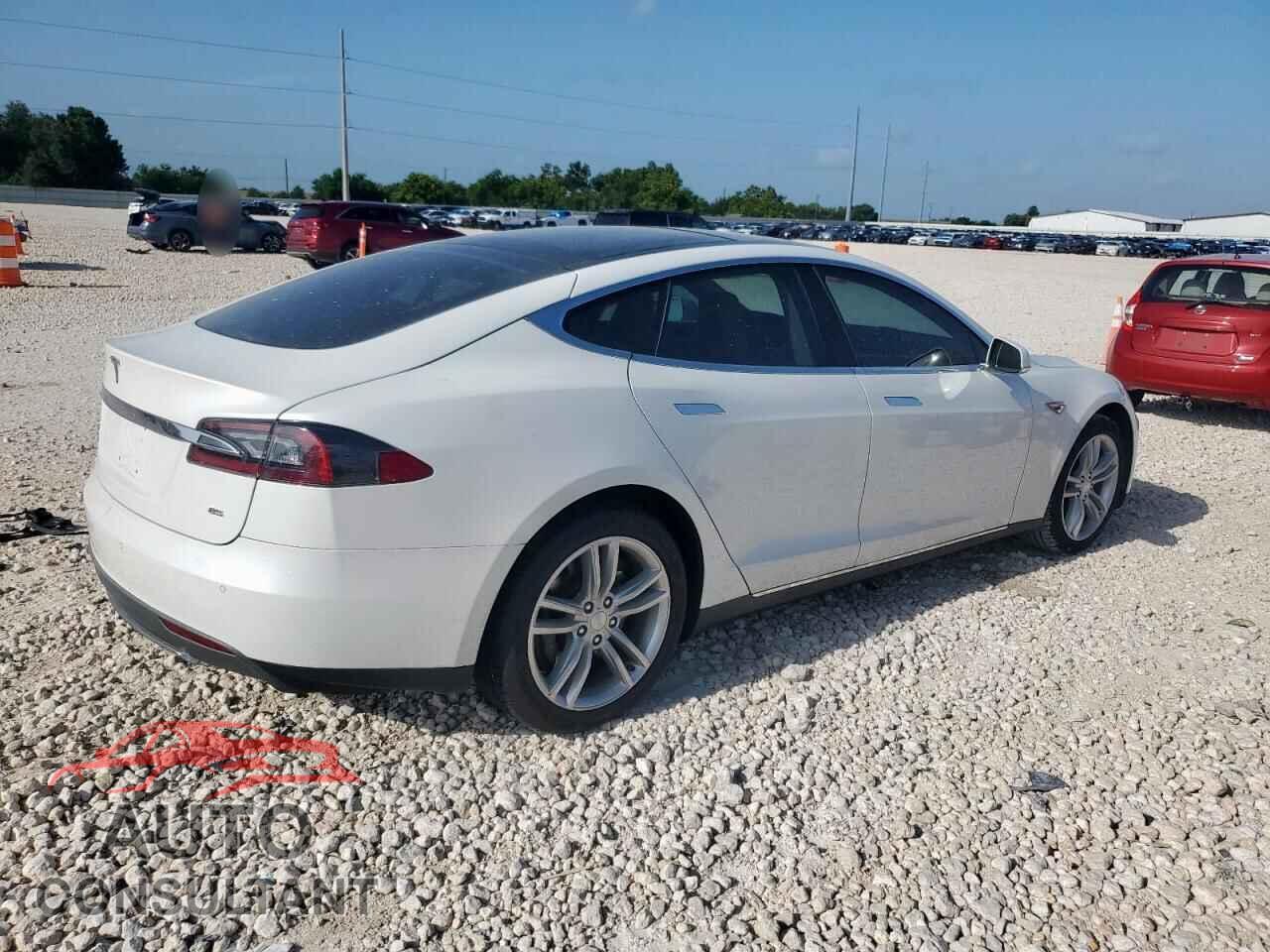TESLA MODEL S 2013 - 5YJSA1DNXDFP26540