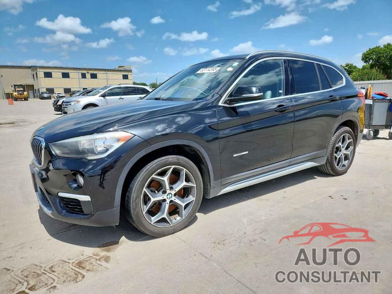 BMW X1 2018 - WBXHU7C33J5H40139