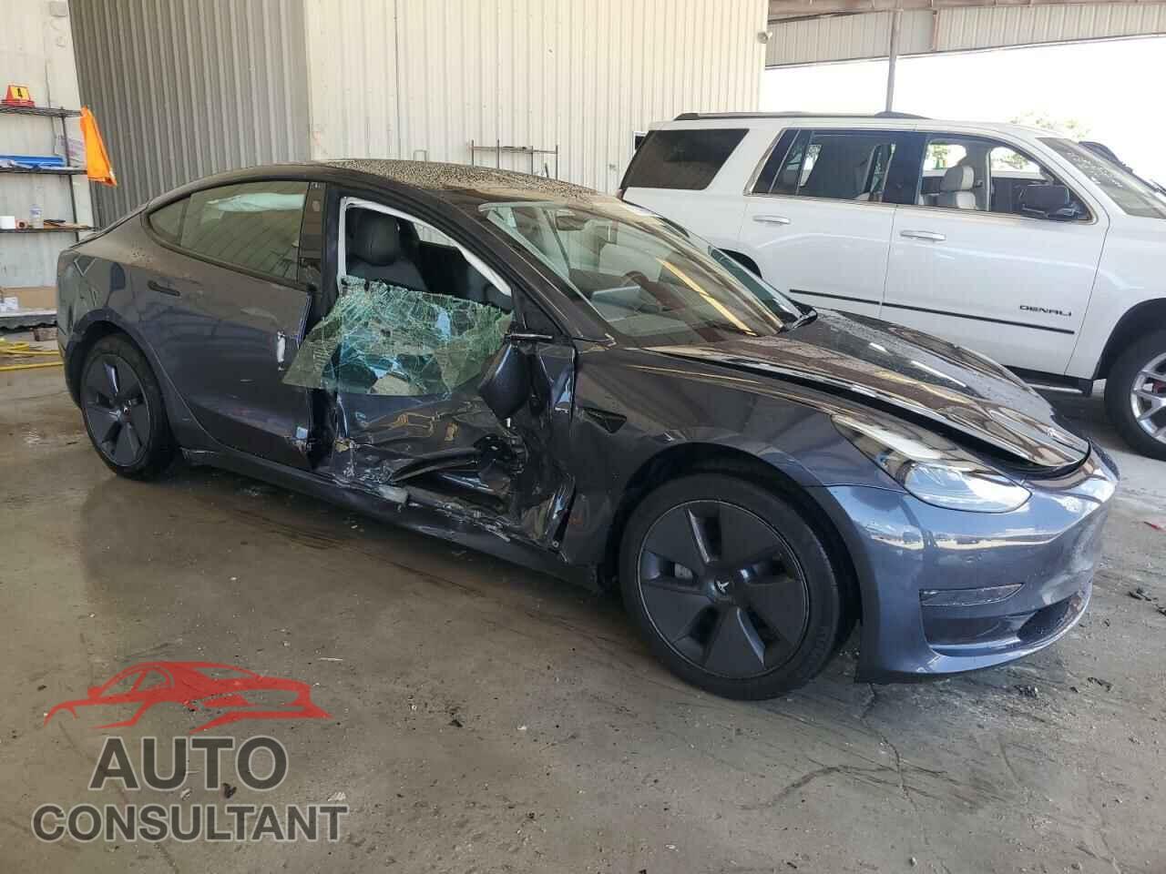 TESLA MODEL 3 2023 - 5YJ3E1EA3PF435595