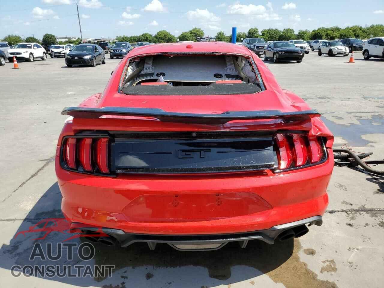 FORD MUSTANG 2018 - 1FA6P8CF3J5100141