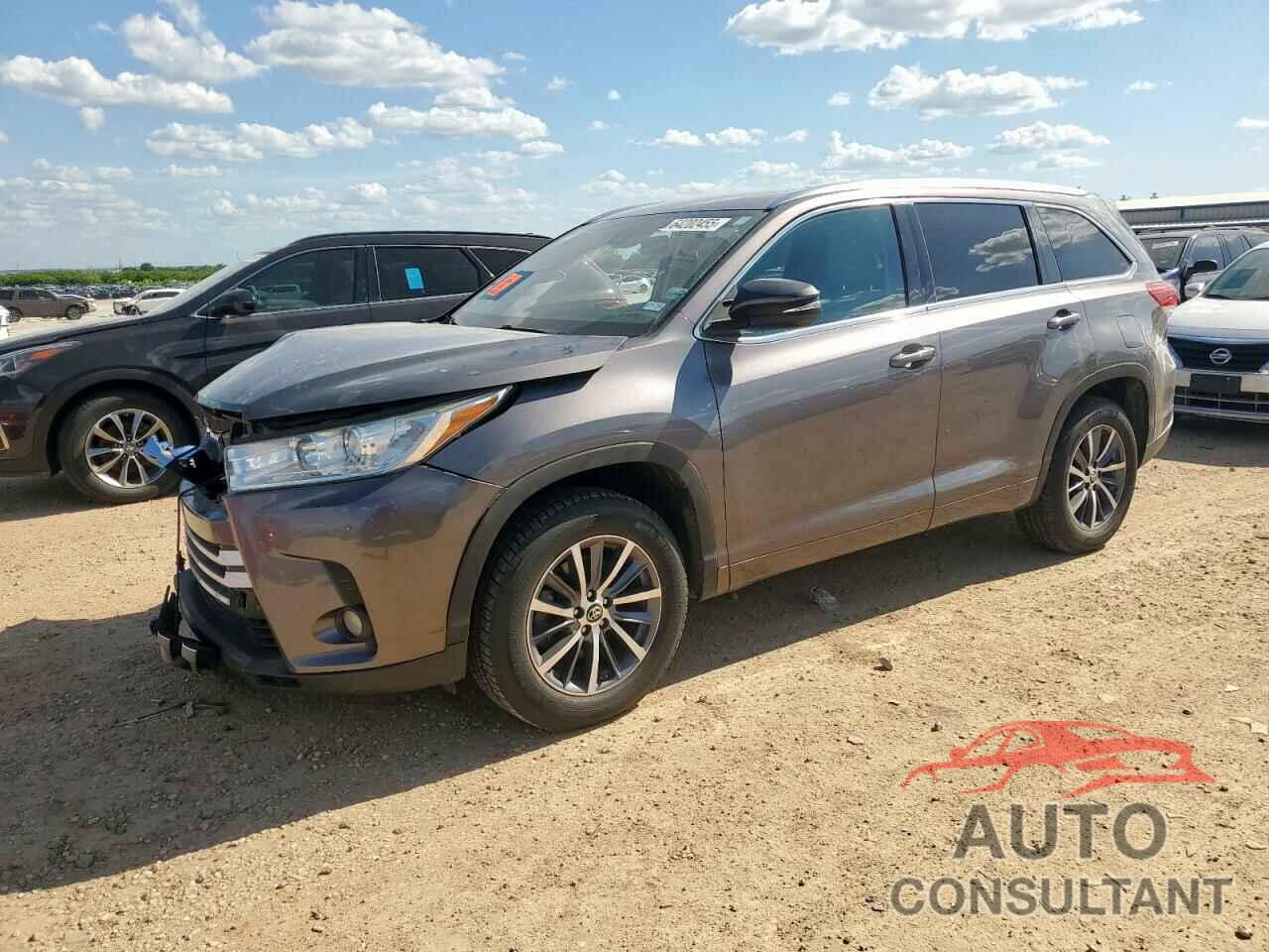 TOYOTA HIGHLANDER 2017 - 5TDKZRFH0HS525679