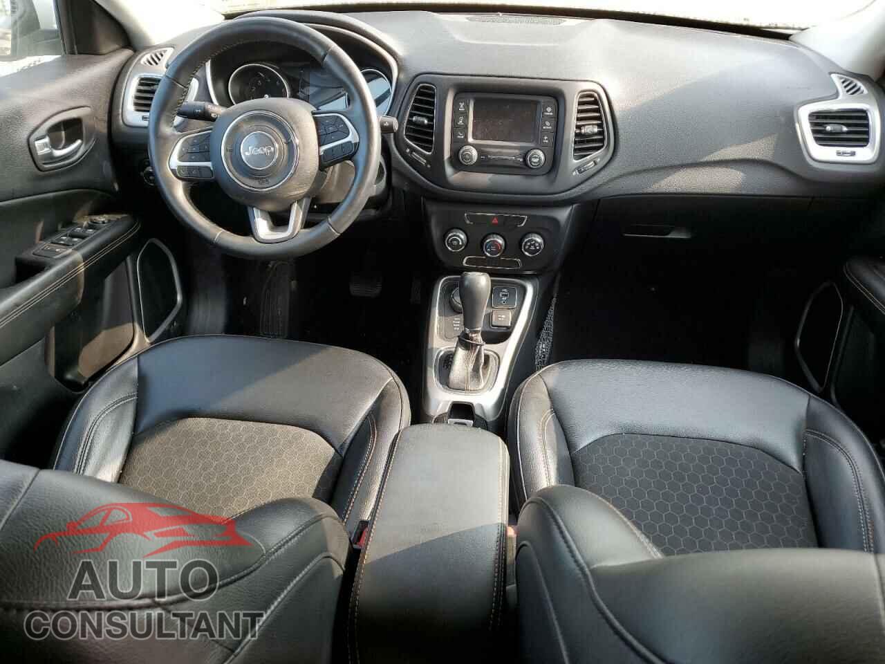JEEP COMPASS 2018 - 3C4NJDBB1JT230689