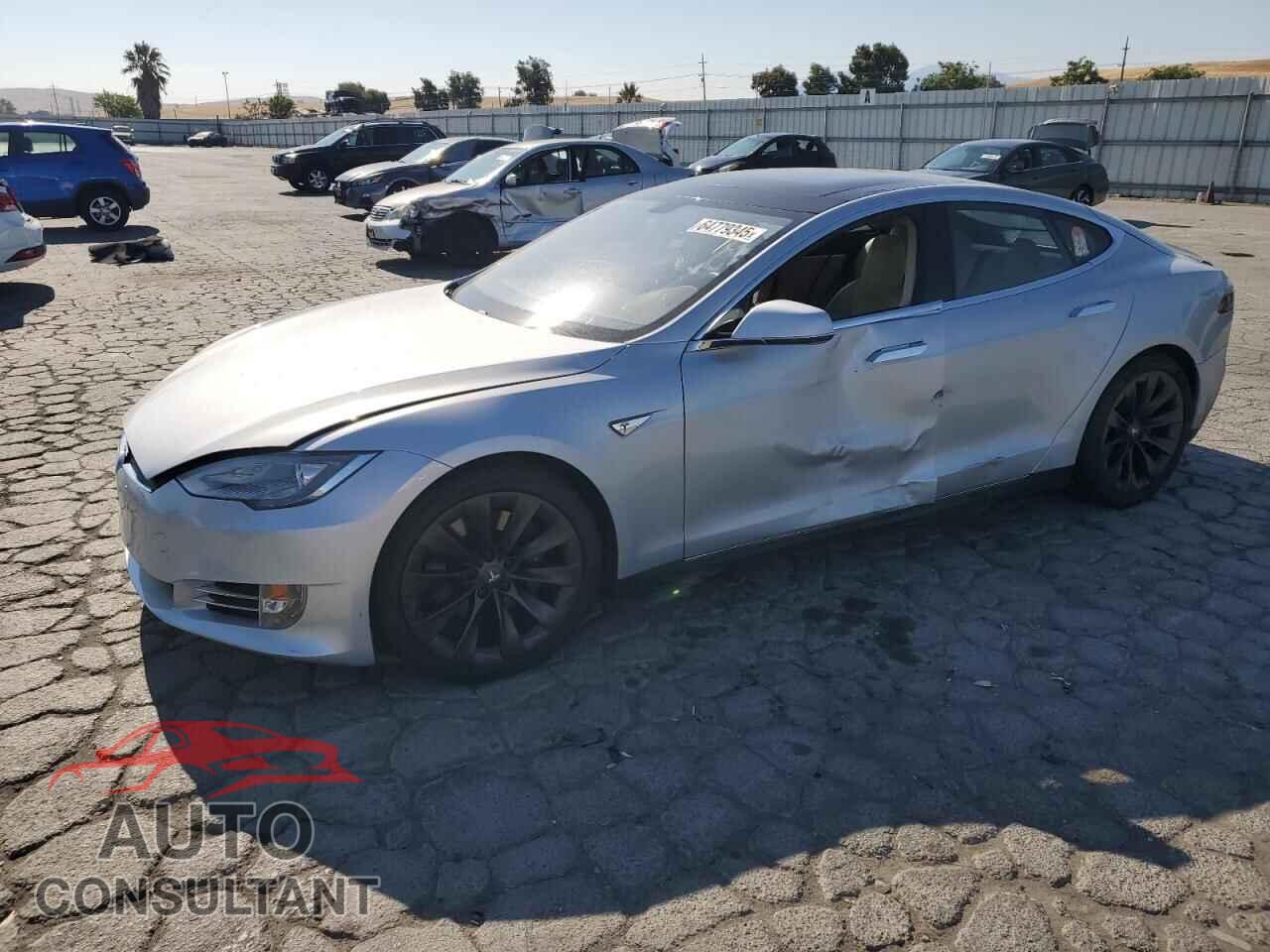 TESLA MODEL S 2012 - 5YJSA1CP8CFP02772