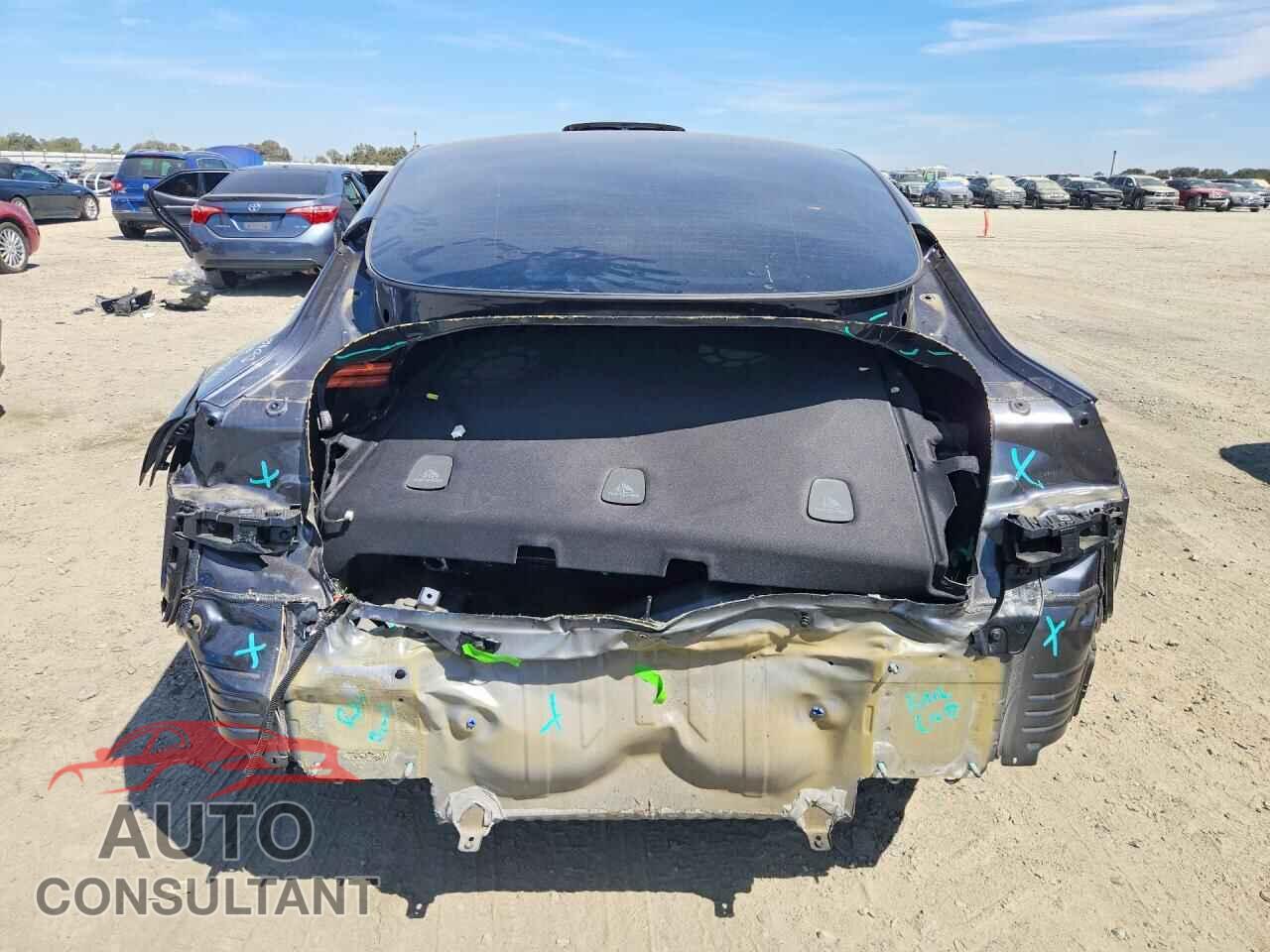 TESLA MODEL 3 2024 - 5YJ3E1EA4RF726061