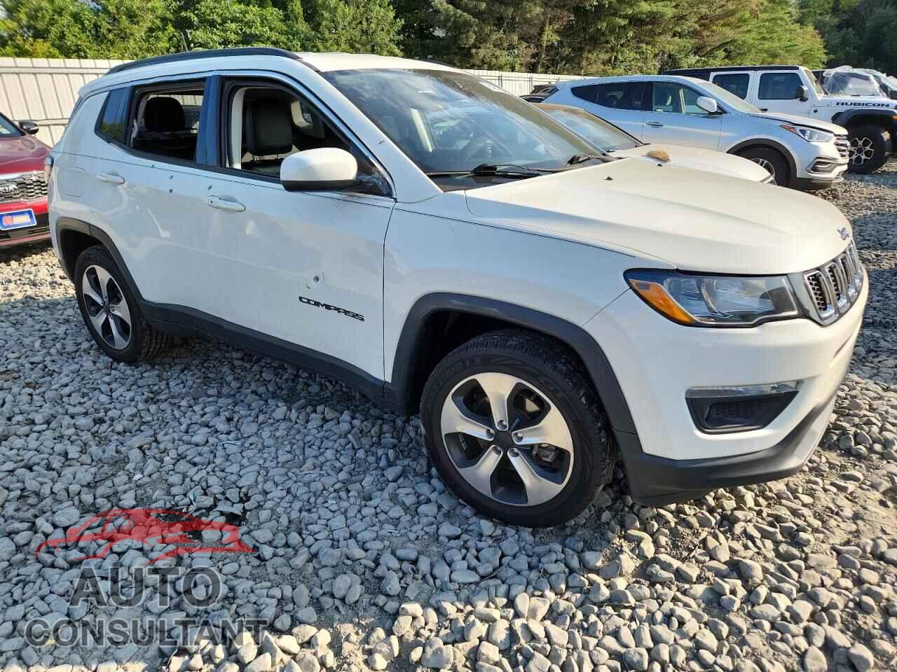 JEEP COMPASS 2017 - 3C4NJDBB7HT688733