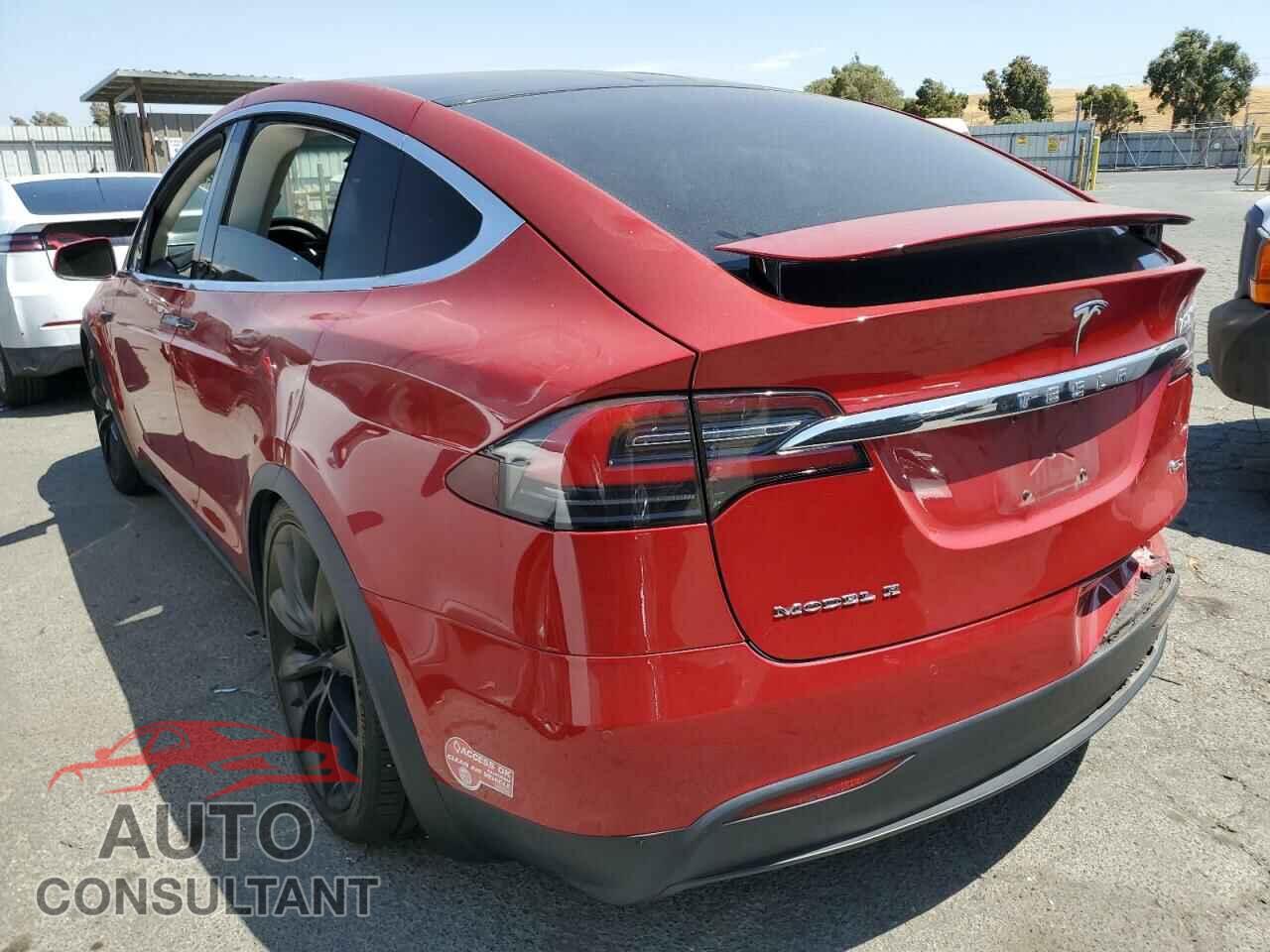 TESLA MODEL X 2017 - 5YJXCBE21HF038300