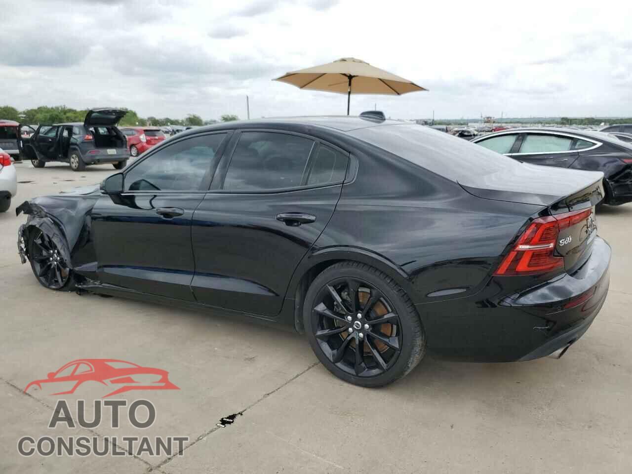 VOLVO S60 2021 - 7JRA22TK1MG096324