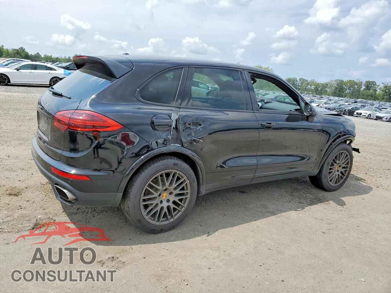 PORSCHE CAYENNE 2017 - WP1AA2A25HKA81735