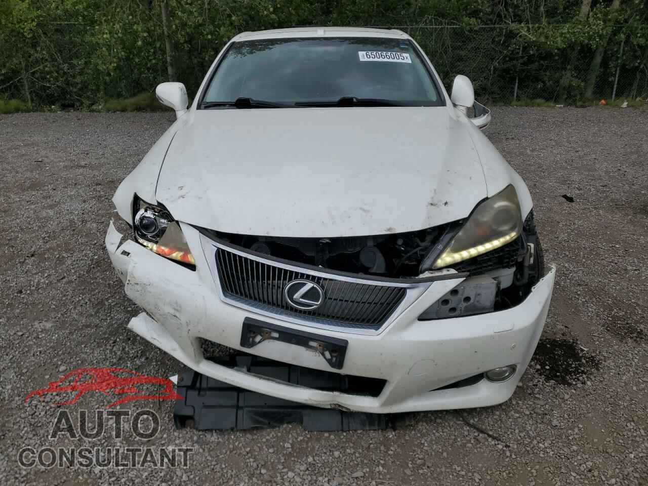 LEXUS IS 2011 - JTHFF2C28B2518526