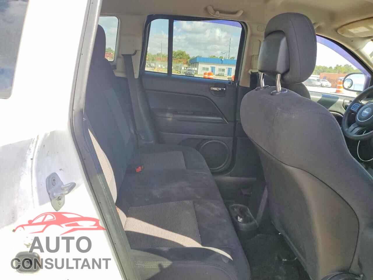 JEEP COMPASS 2011 - 1J4NF1FB7BD244785