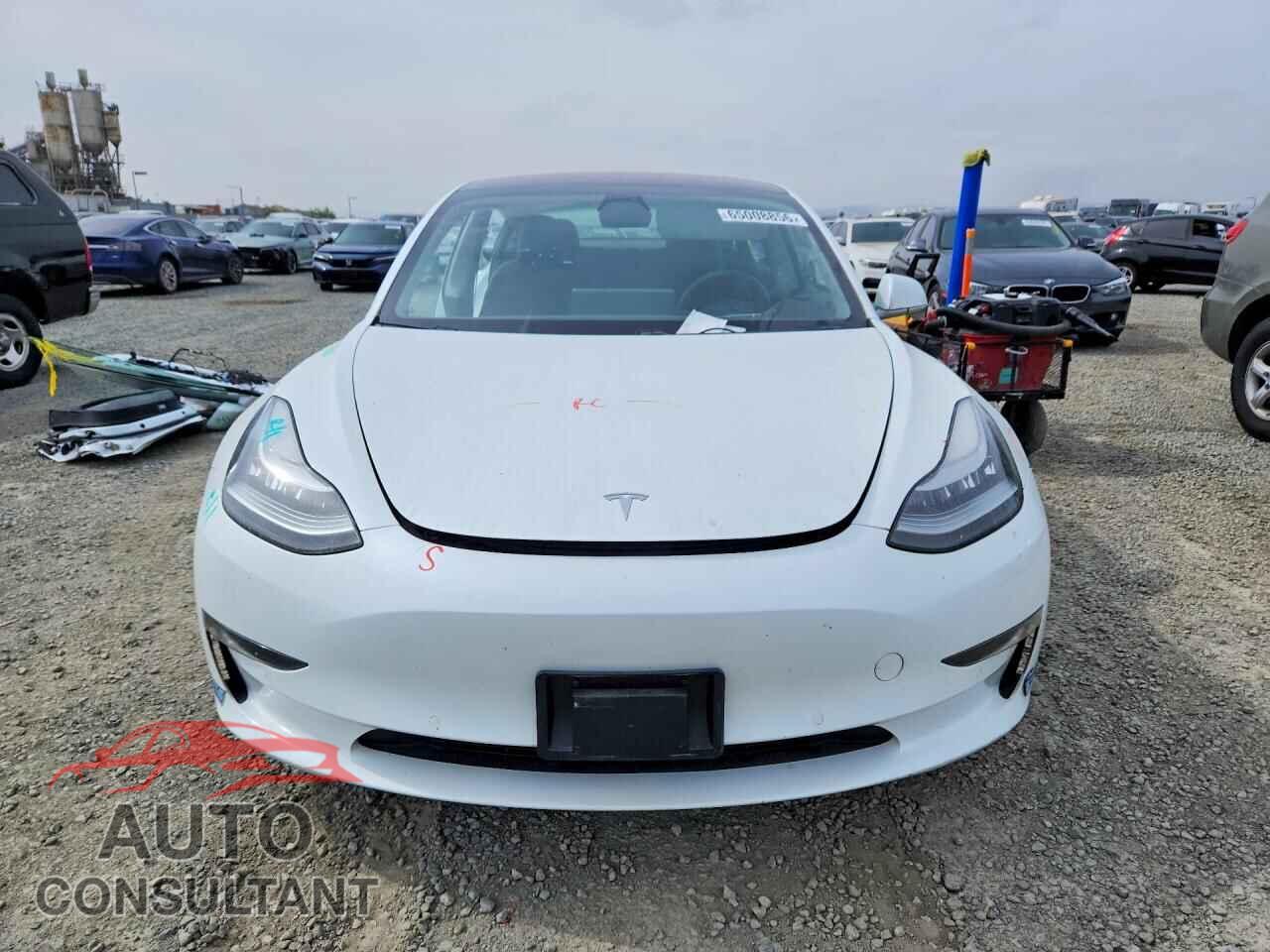 TESLA MODEL 3 2018 - 5YJ3E1EA7JF035255