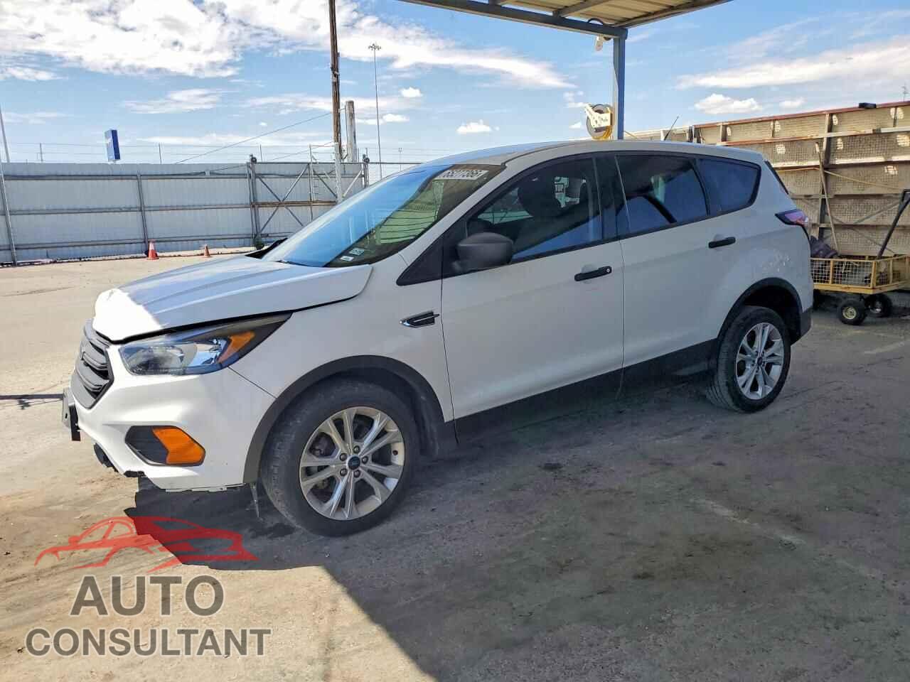 FORD ESCAPE 2018 - 1FMCU0F74JUC06207