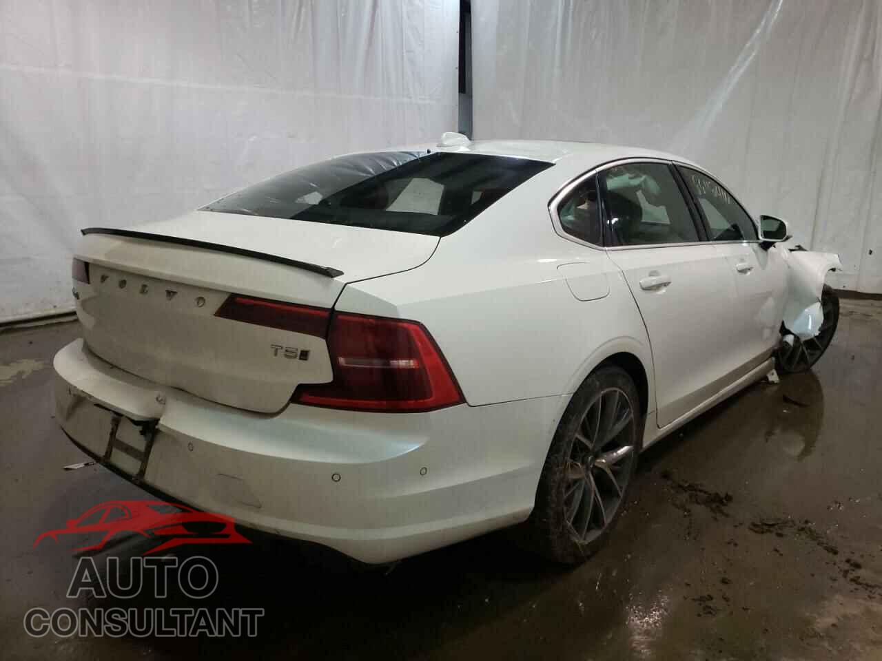VOLVO S90 2018 - LVY982MK2JP007783