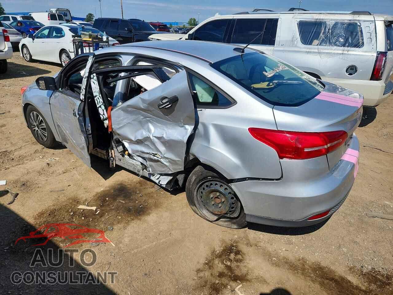 FORD FOCUS 2016 - 1FADP3E26GL356864