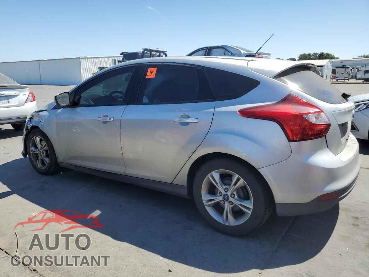 FORD FOCUS 2014 - 1FADP3K29EL200206