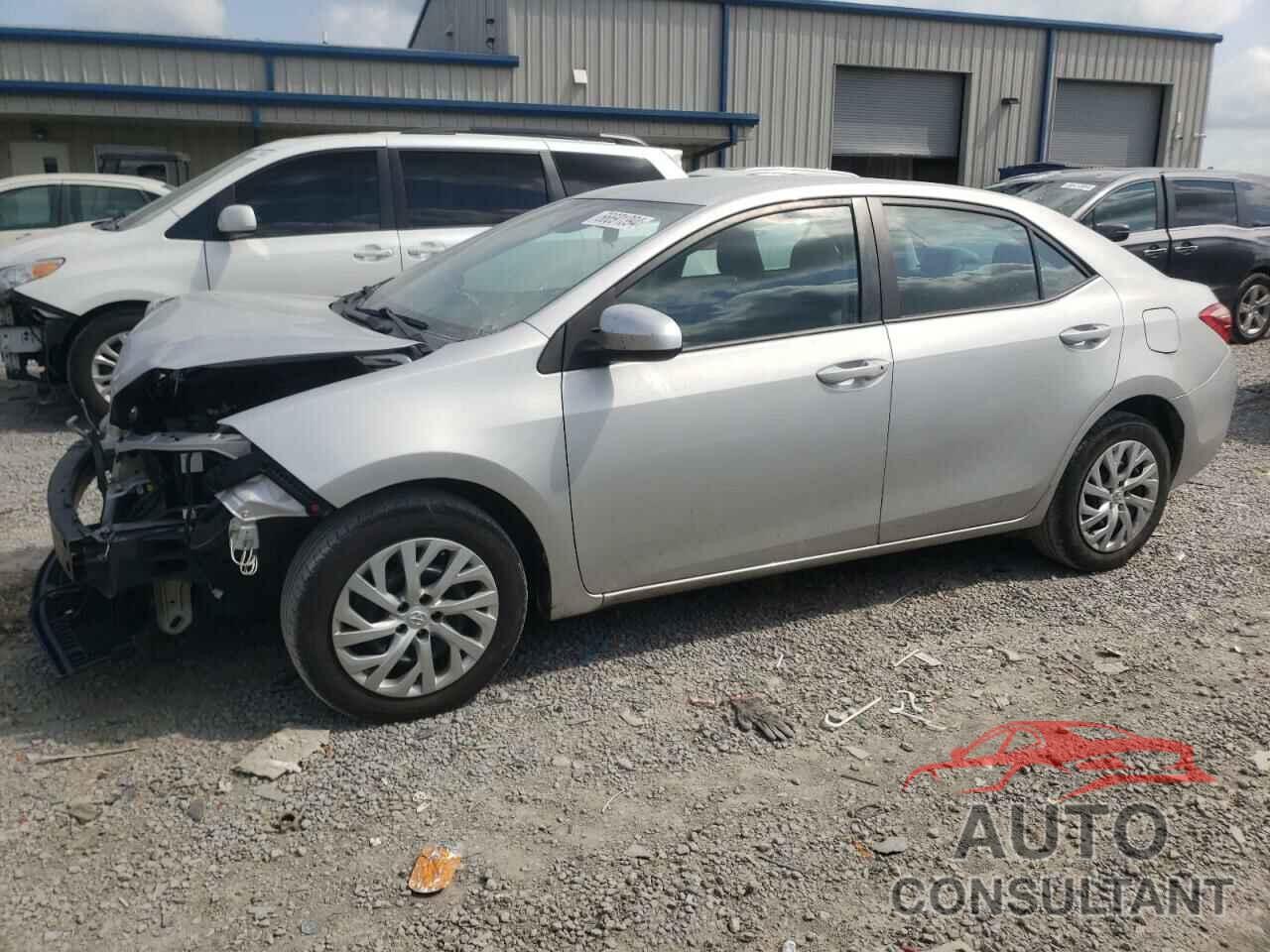 TOYOTA COROLLA 2018 - 5YFBURHE0JP795110