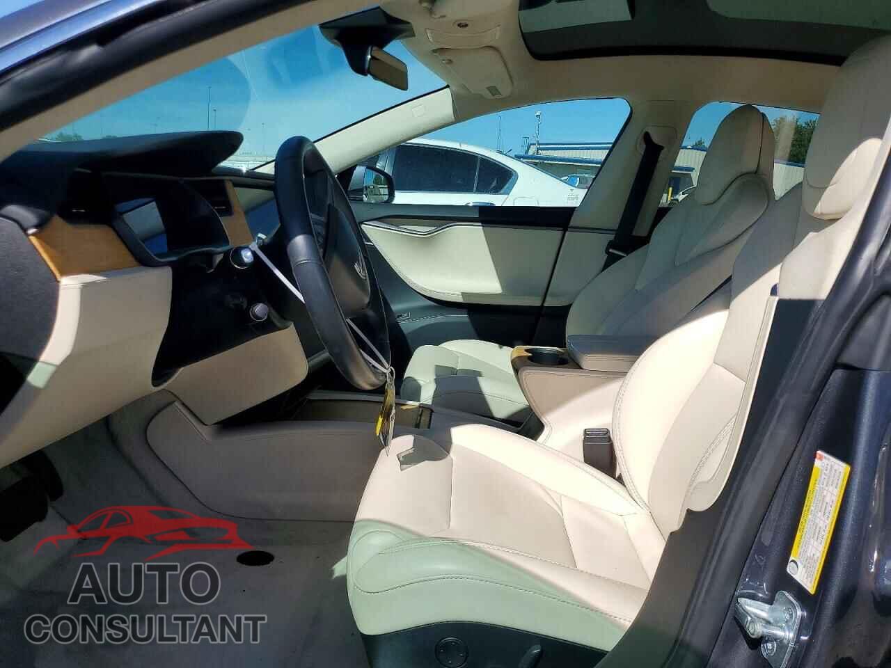 TESLA MODEL S 2019 - 5YJSA1E23KF302151
