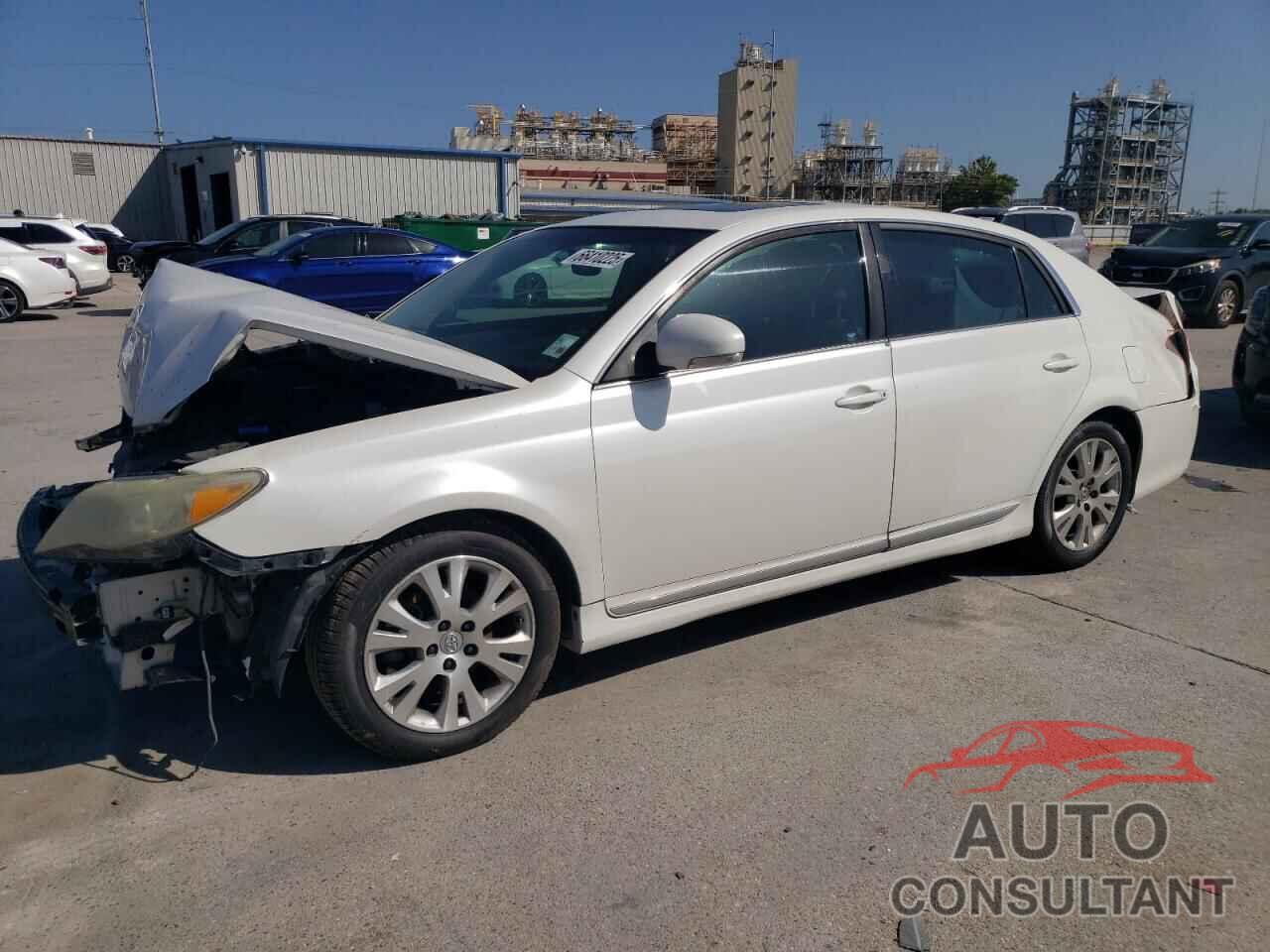 TOYOTA AVALON 2011 - 4T1BK3DB4BU413384