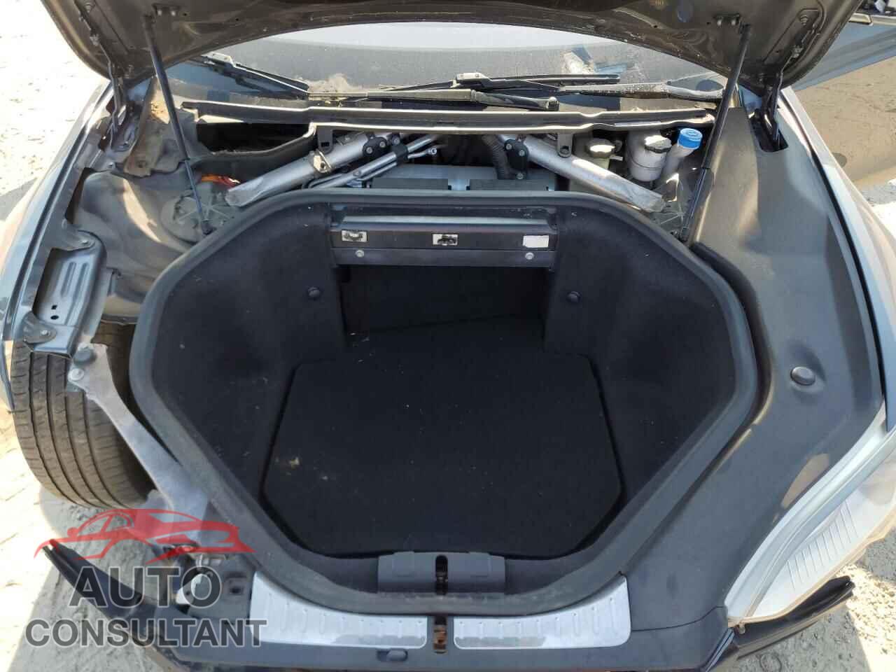 TESLA MODEL S 2013 - 5YJSA1DN8DFP07954