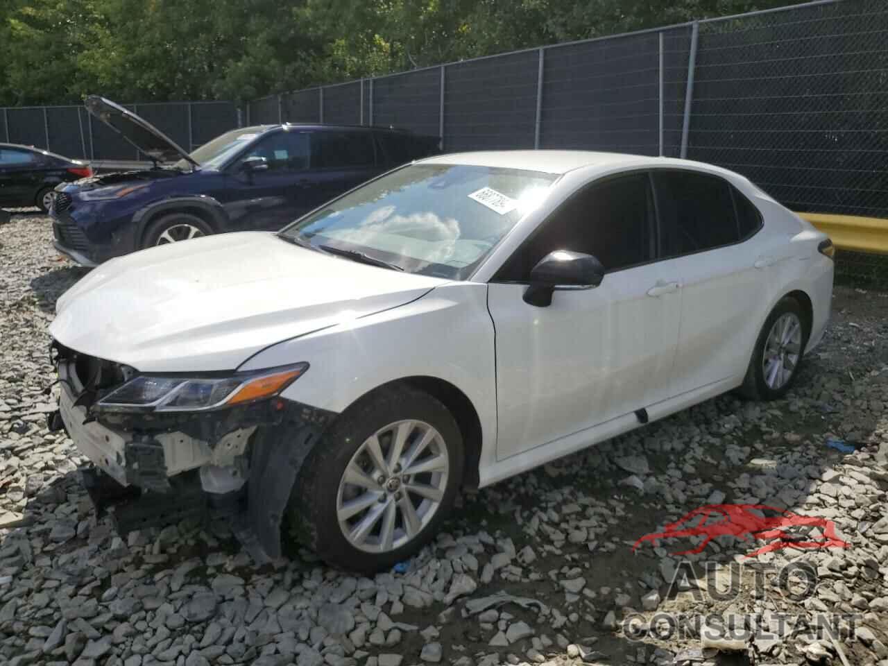 TOYOTA CAMRY 2022 - 4T1C11AK4NU640384