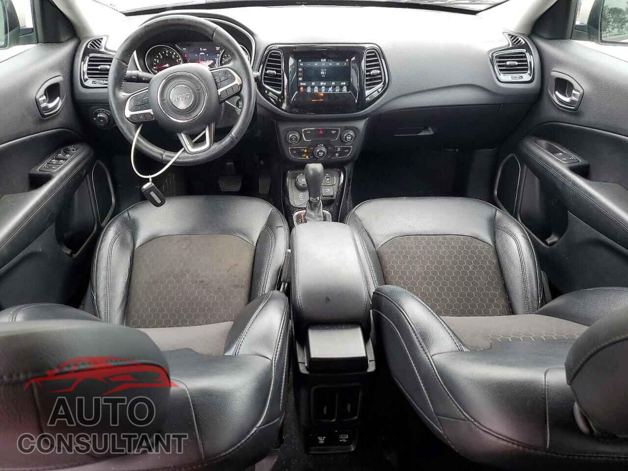 JEEP COMPASS 2020 - 3C4NJDBB7LT173370