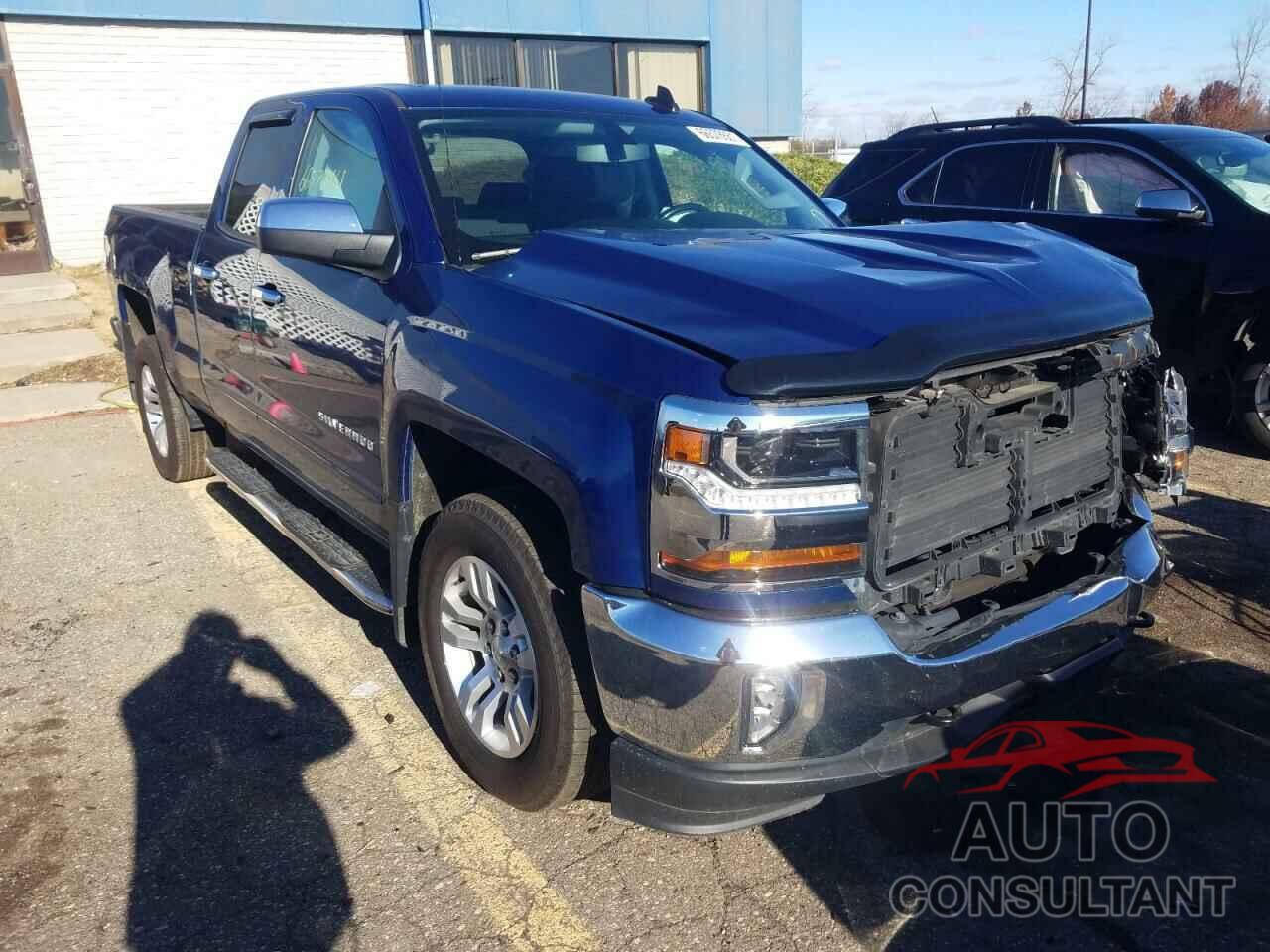 CHEVROLET SILVERADO 2018 - 1GCVKREC2JZ209681