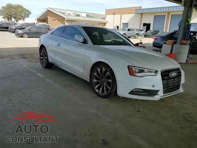 AUDI A5 2013 - WAULFAFR0DA026120