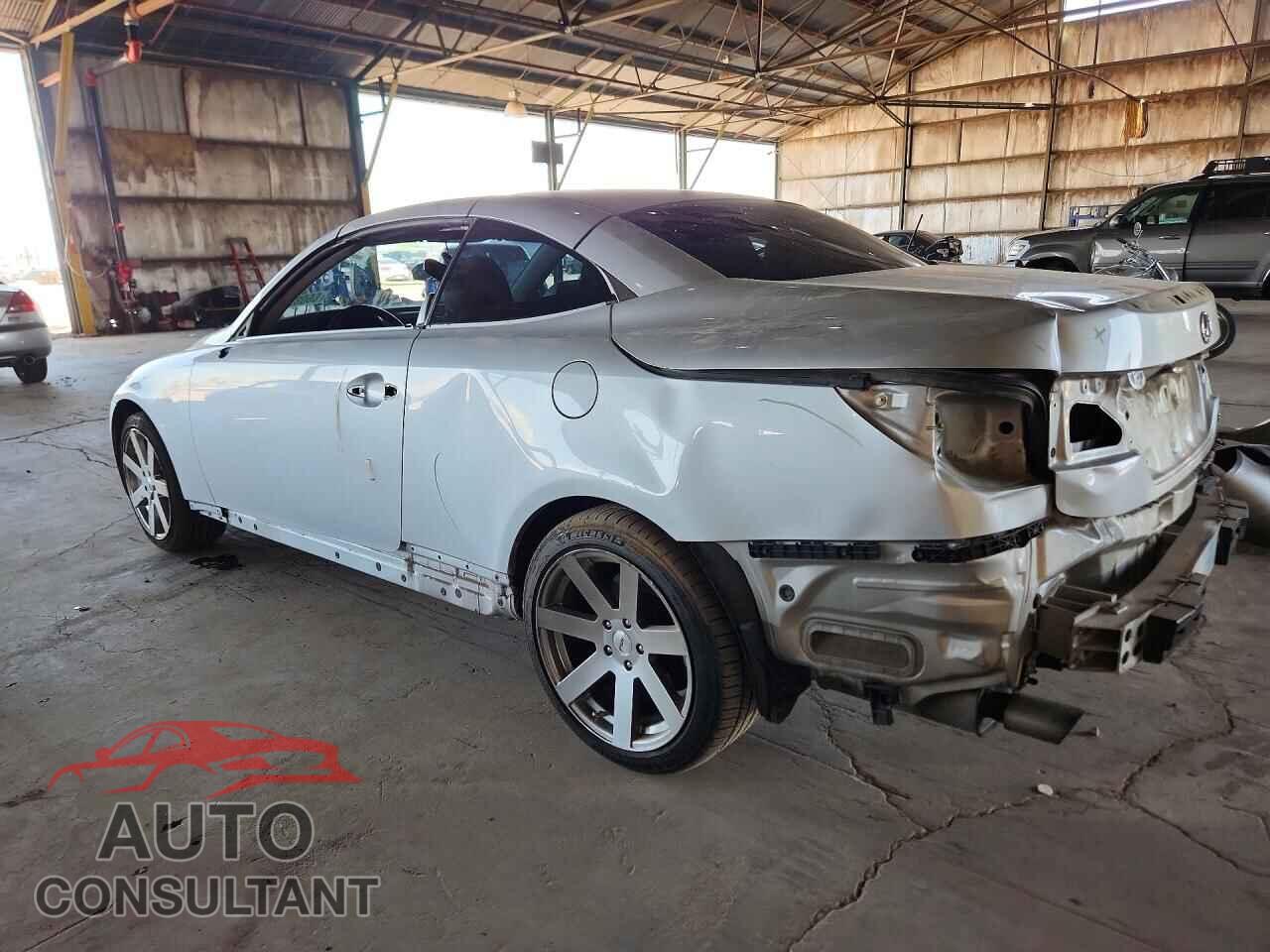 LEXUS IS 2011 - JTHFF2C2XB2518236