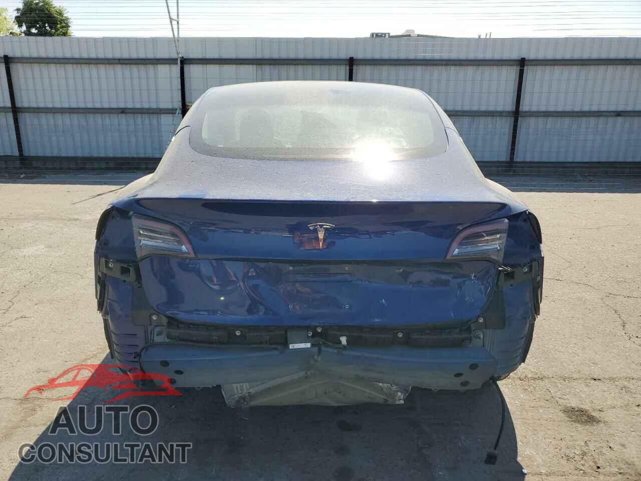 TESLA MODEL 3 2018 - 5YJ3E1EA6JF155127
