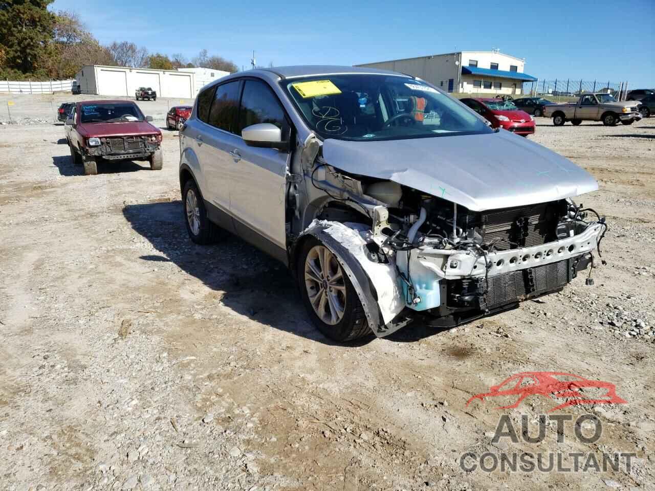 FORD ESCAPE 2017 - 1FMCU0GD9HUC44434