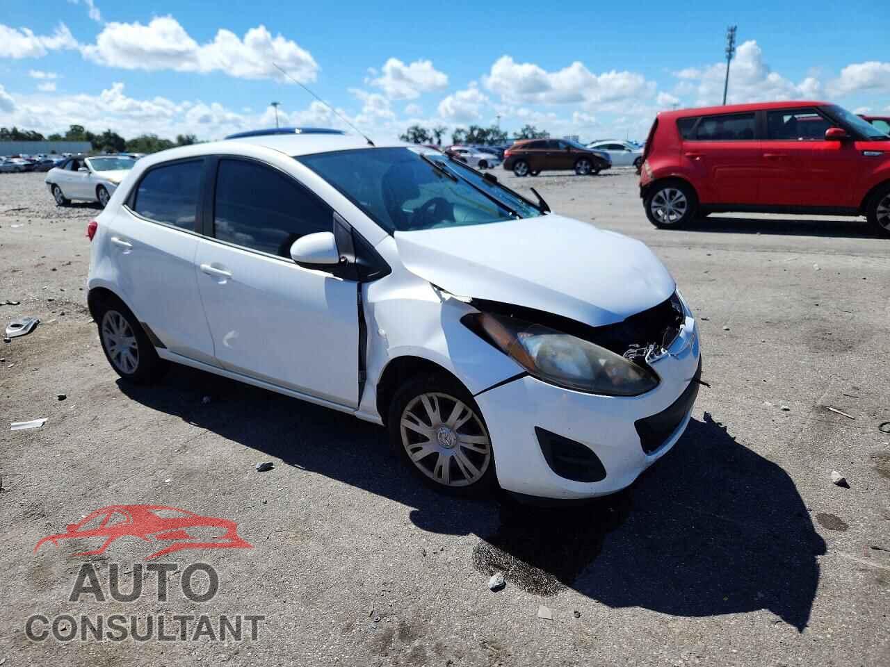 MAZDA 2 2013 - JM1DE1KY2D0156056