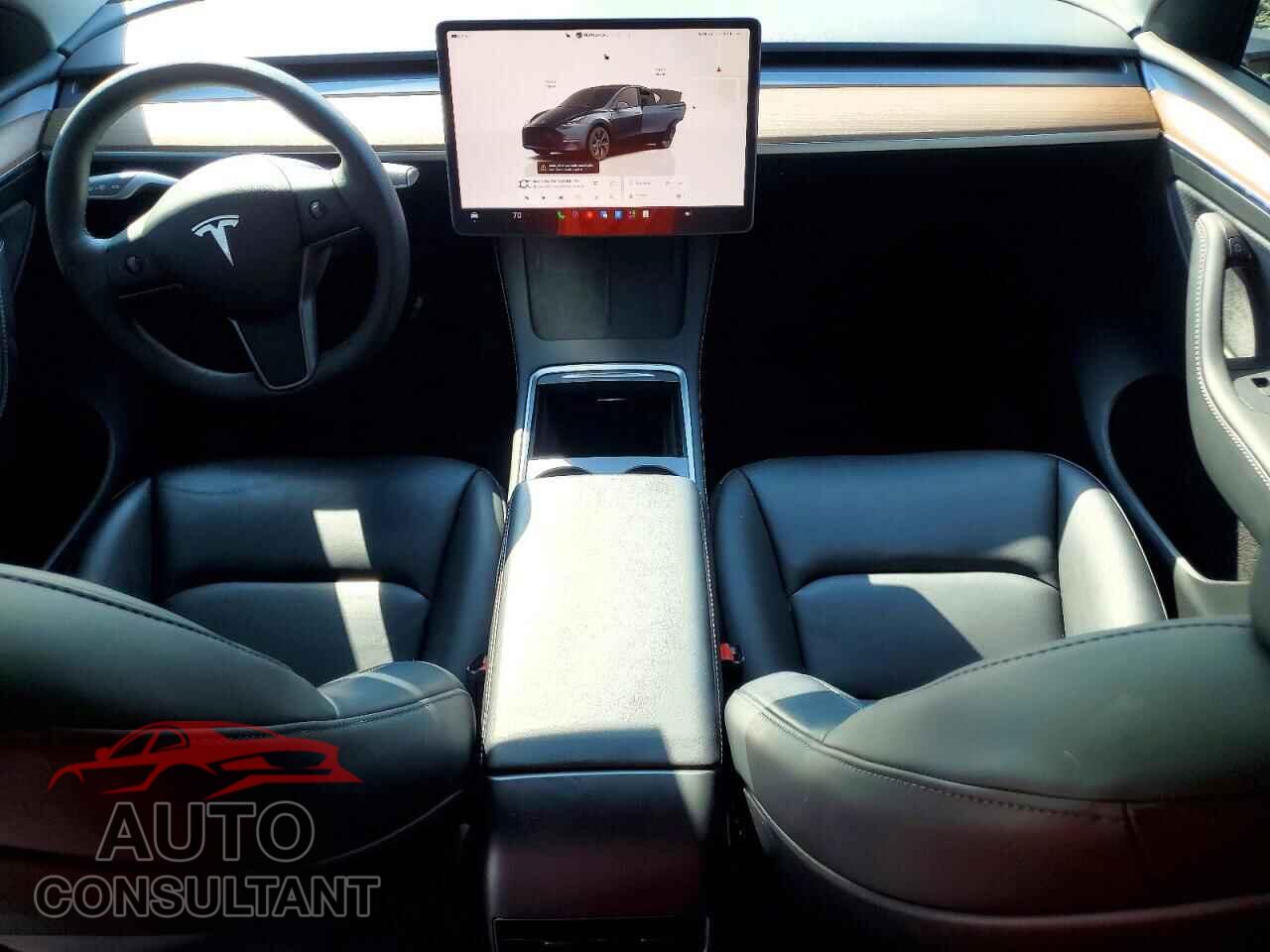 TESLA MODEL Y 2024 - 7SAYGDEE2RF116893