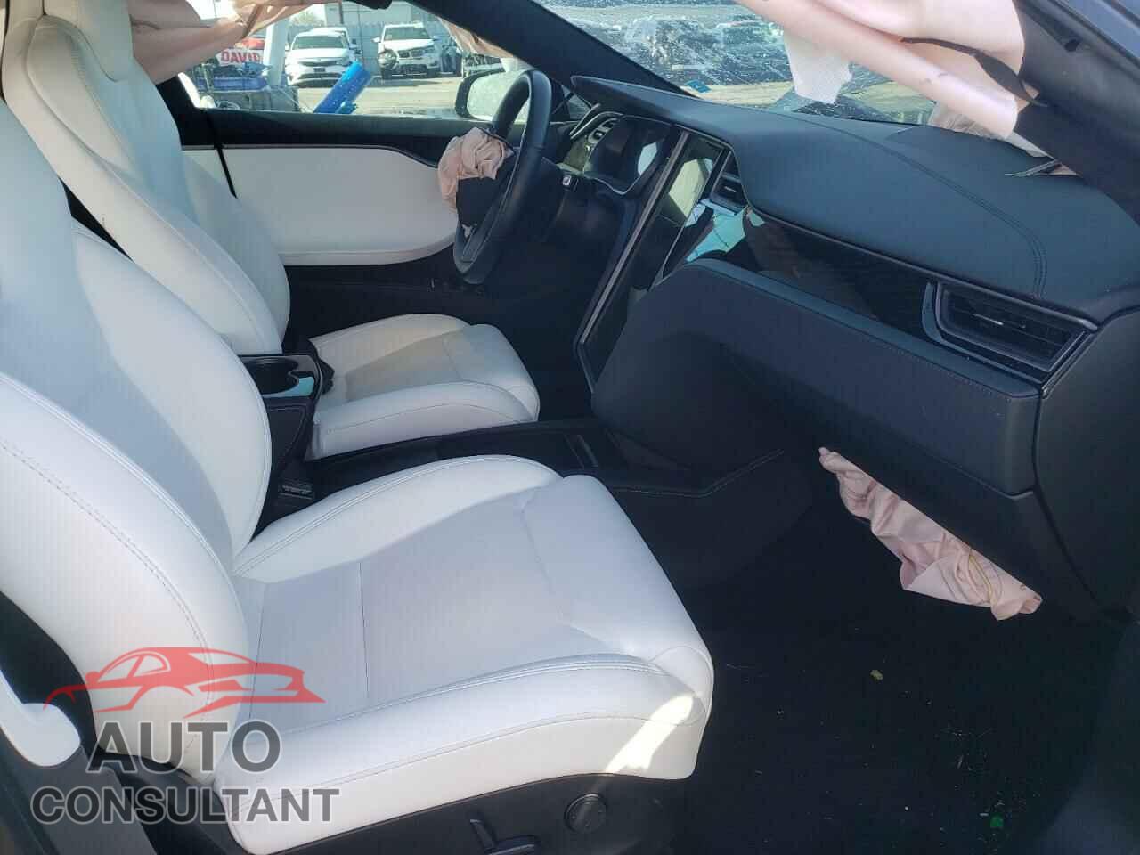 TESLA MODEL S 2019 - 5YJSA1E2XKF335082