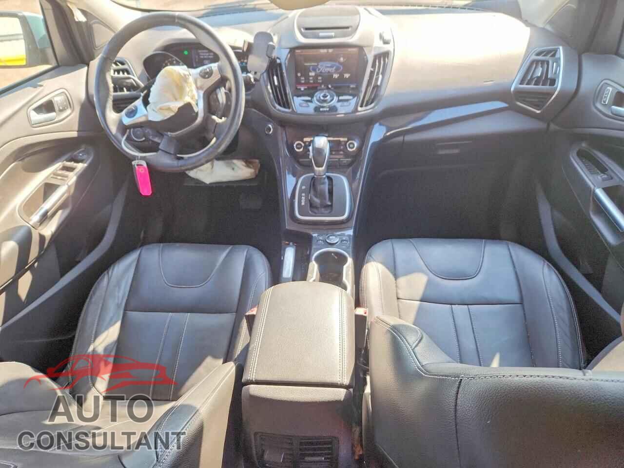 FORD ESCAPE 2013 - 1FMCU9J97DUA01367