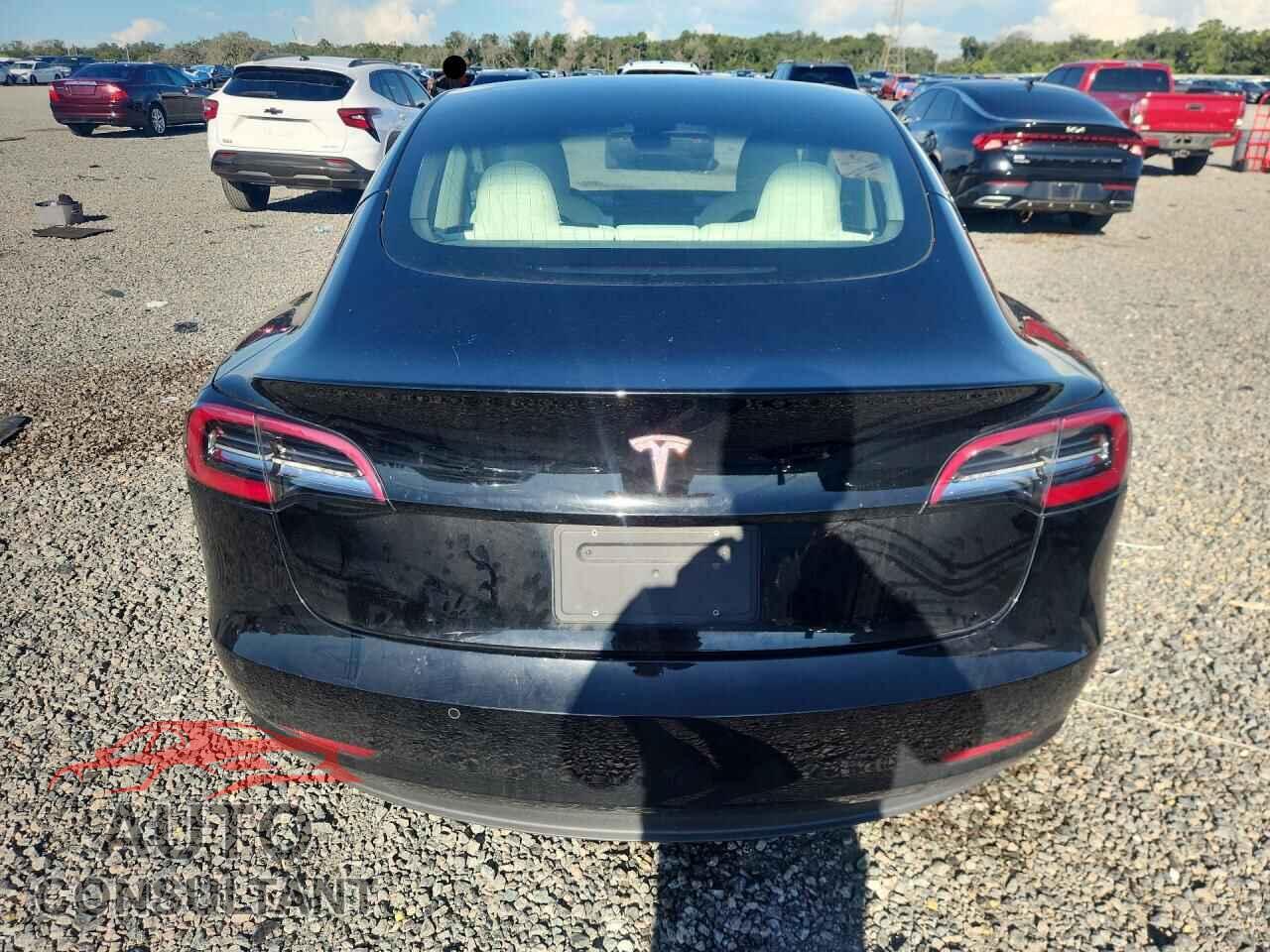 TESLA MODEL 3 2020 - 5YJ3E1EA8LF662064