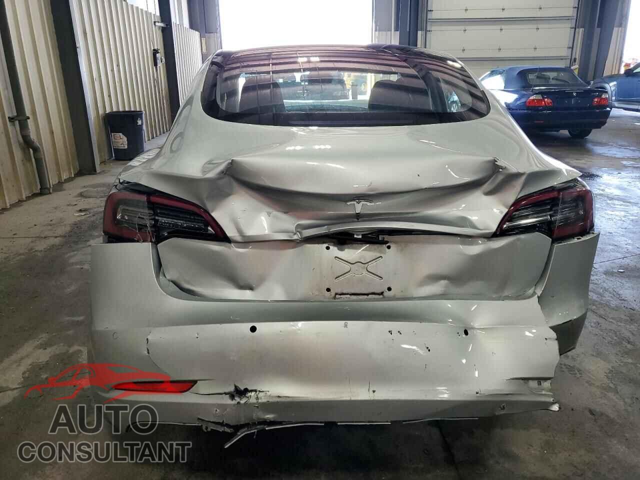 TESLA MODEL 3 2018 - 5YJ3E1EA7JF006127