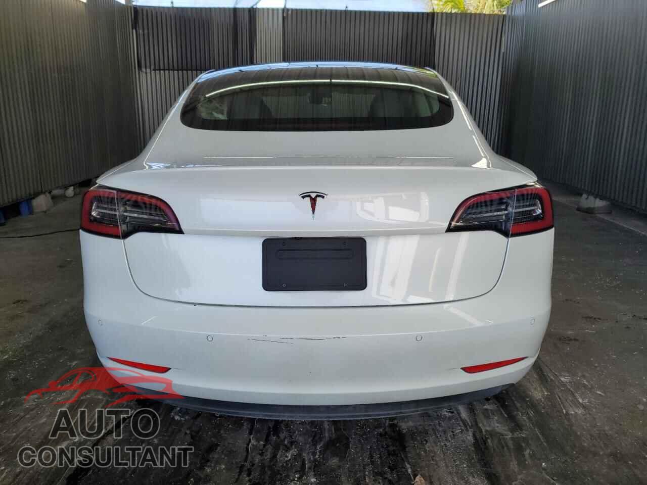 TESLA MODEL 3 2022 - 5YJ3E1EA0NF287340