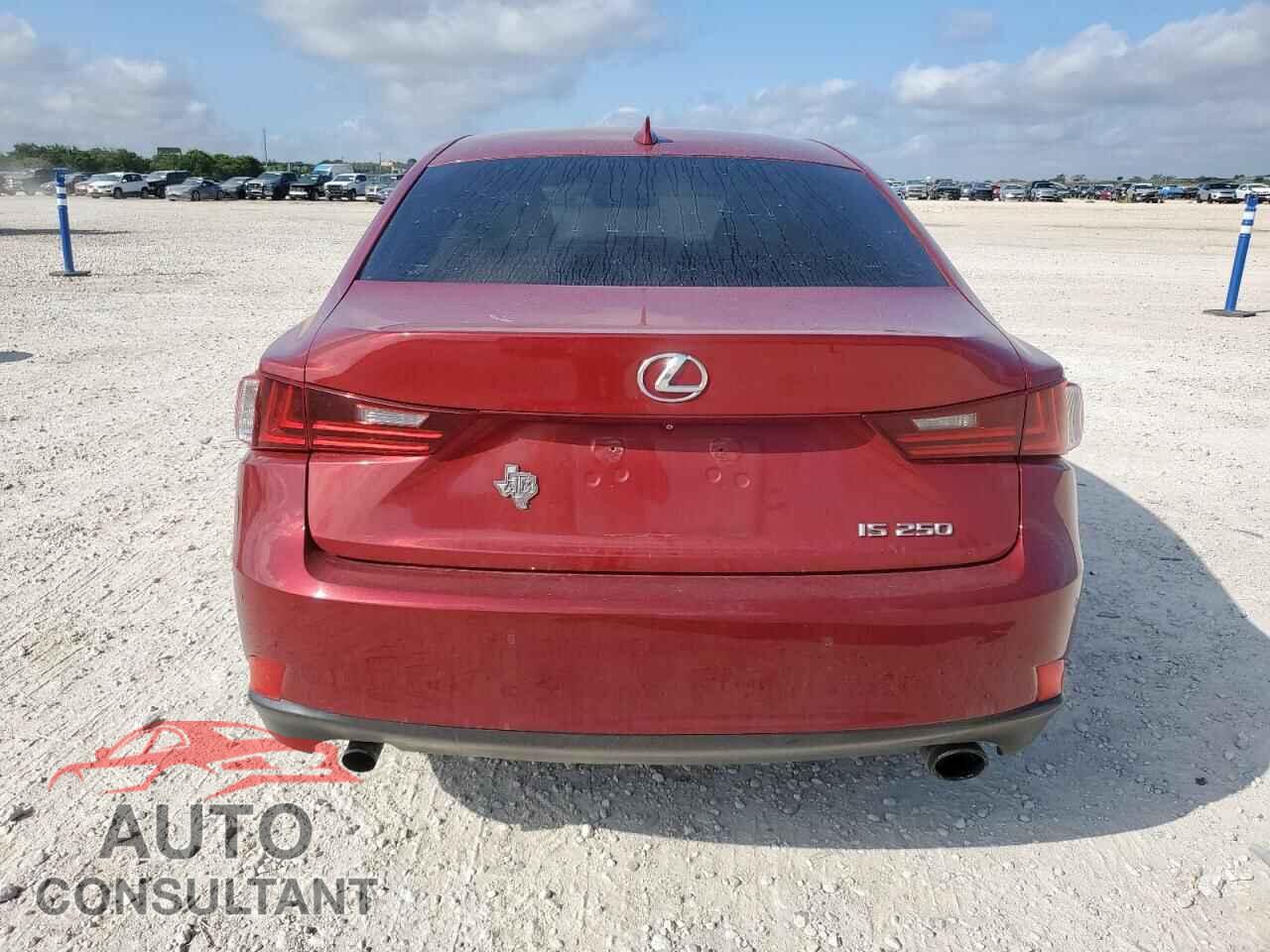 LEXUS IS 2015 - JTHBF1D29F5057669