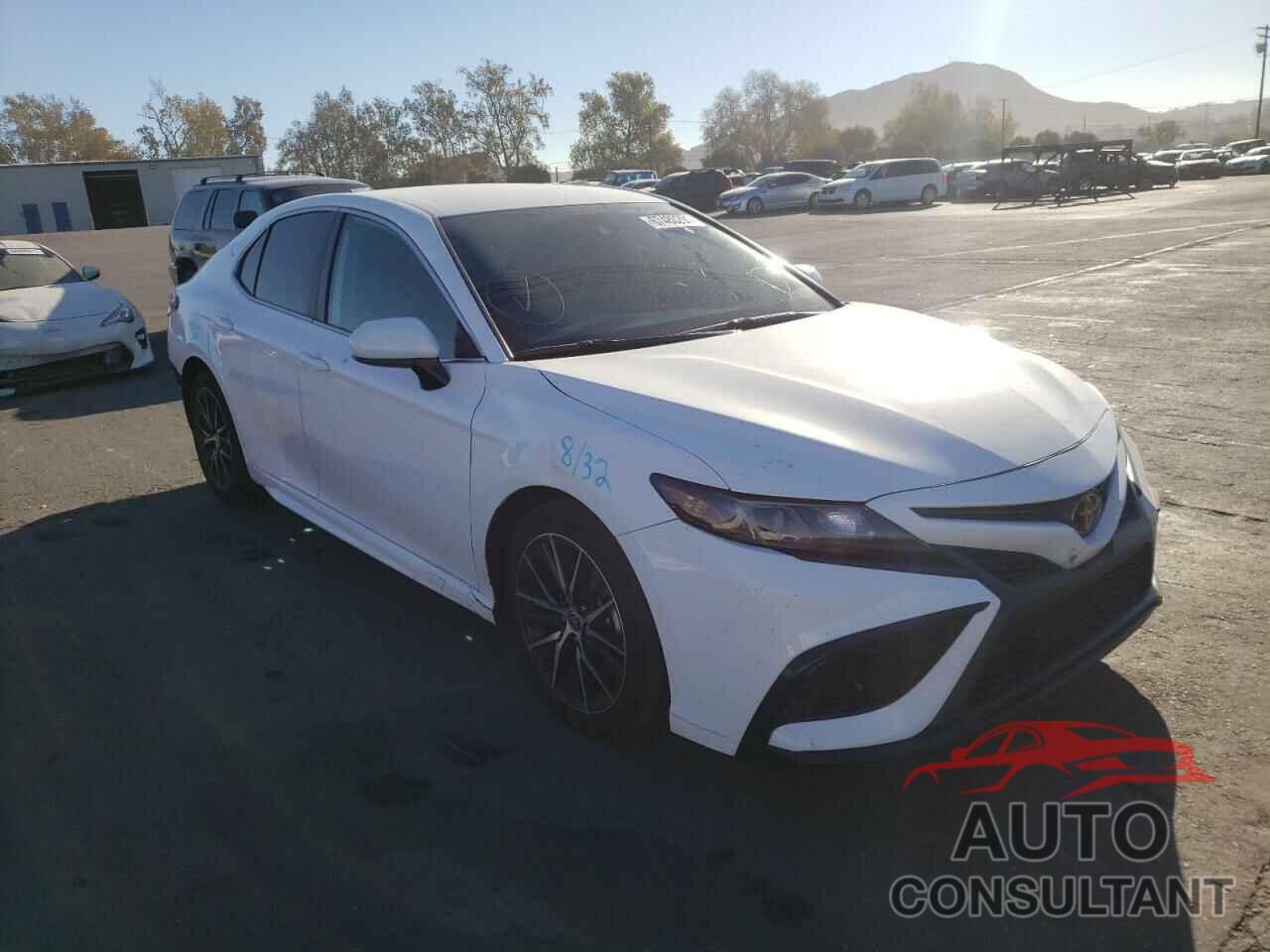 TOYOTA CAMRY 2021 - 4T1G11AK8MU601782