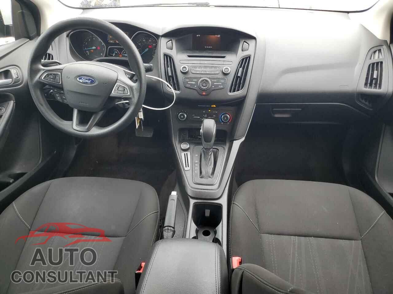 FORD FOCUS 2017 - 1FADP3F25HL309387
