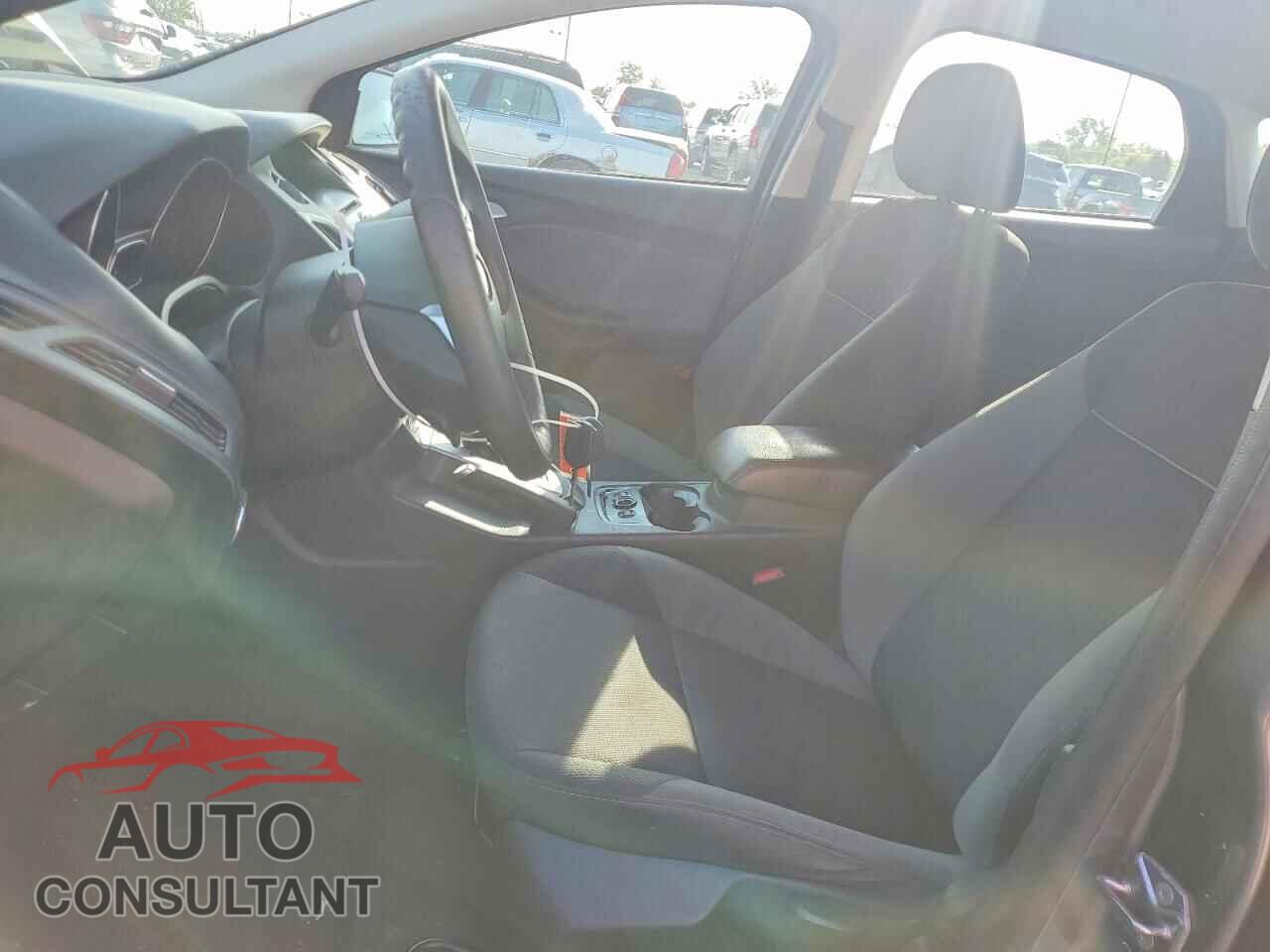 FORD FOCUS 2014 - 1FADP3F21EL369954