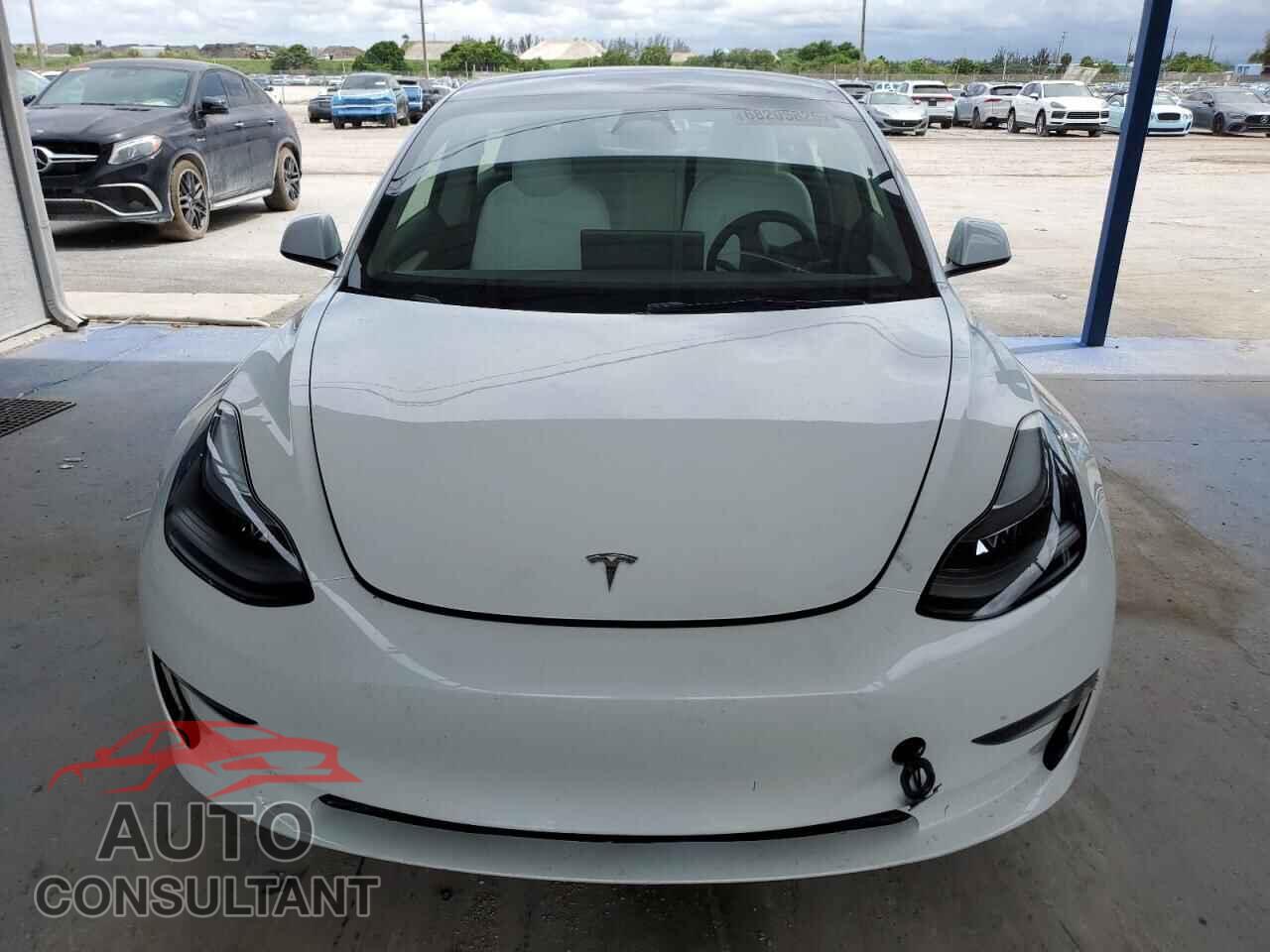 TESLA MODEL 3 2023 - 5YJ3E1EB3PF663301