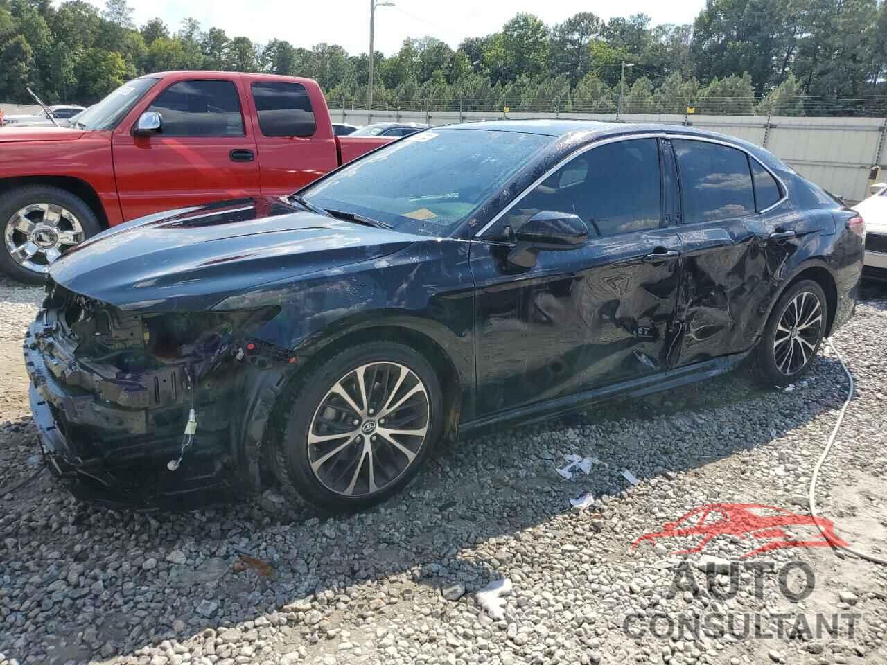 TOYOTA CAMRY 2018 - 4T1B11HK0JU078561