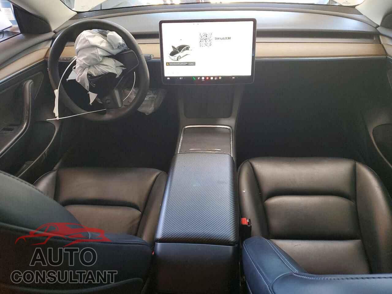 TESLA MODEL 3 2021 - 5YJ3E1EA0MF096645