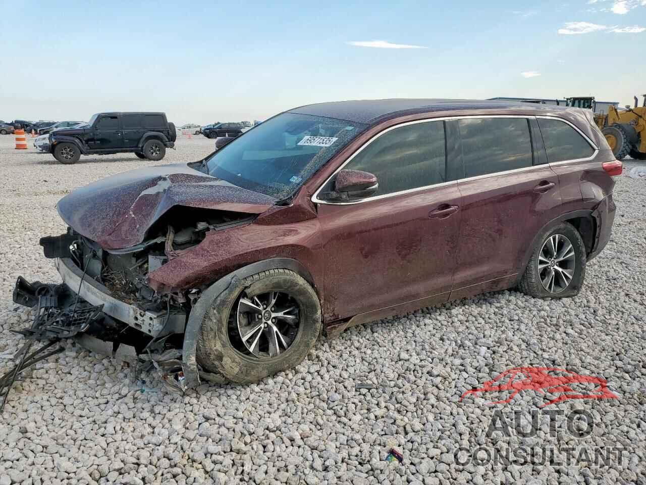 TOYOTA HIGHLANDER 2018 - 5TDZZRFH4JS268403