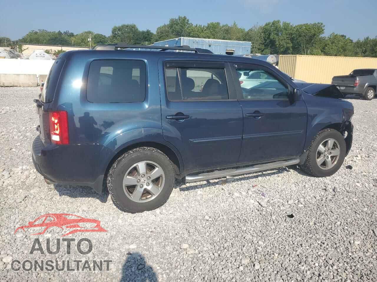 HONDA PILOT 2011 - 5FNYF4H44BB041879