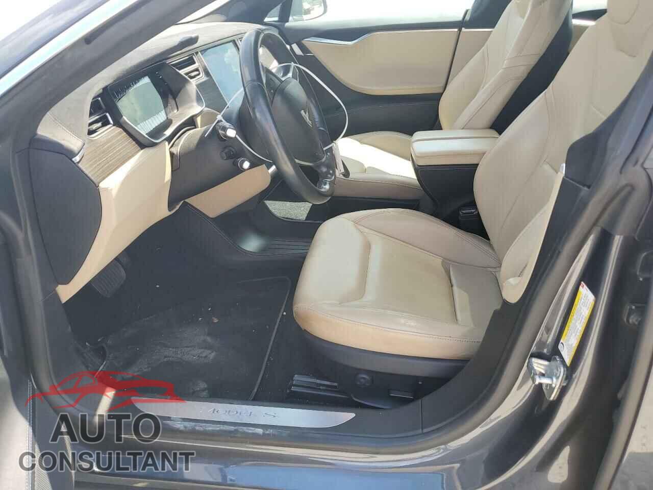 TESLA MODEL S 2015 - 5YJSA1E26FF111037
