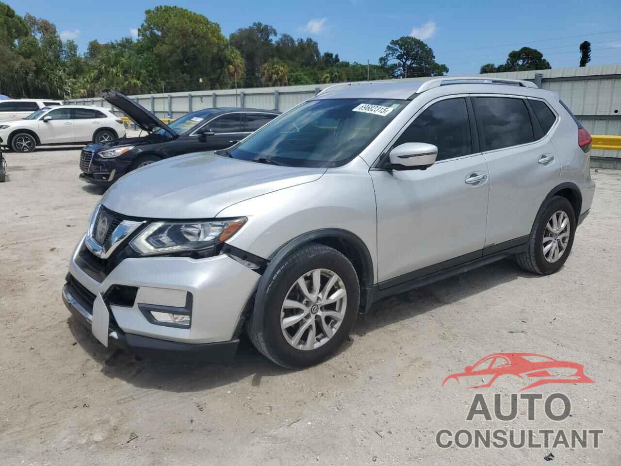 NISSAN ROGUE 2017 - KNMAT2MT4HP596714